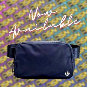 NWT lululemon Everywhere Belt Bag - True Navy